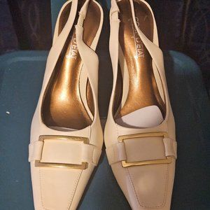 Off White, Gold Buckle, Leather Upper 9.5 Ladies Shoe.